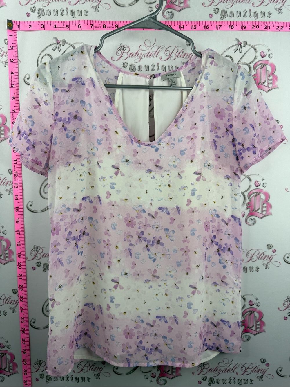 Tristan Lavender and White Floral V-Neck Short Sleeve Top purple butterfly
